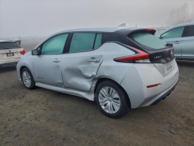 Фото 2 - NISSAN LEAF