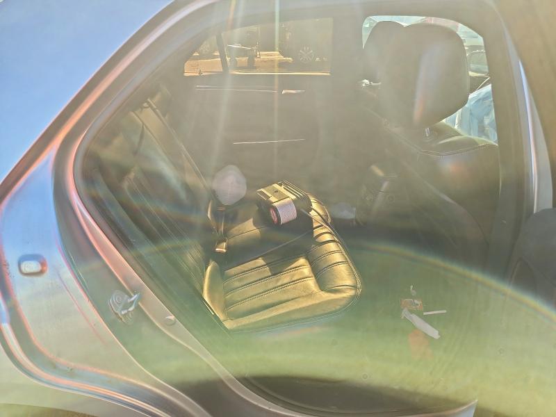 Фото 10 - CHRYSLER 300