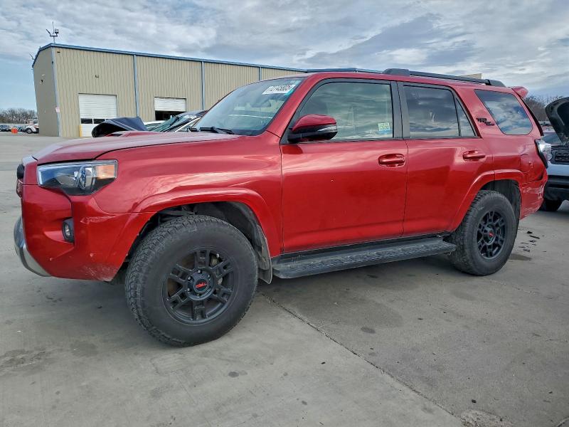 Фото 1 - TOYOTA 4RUNNER