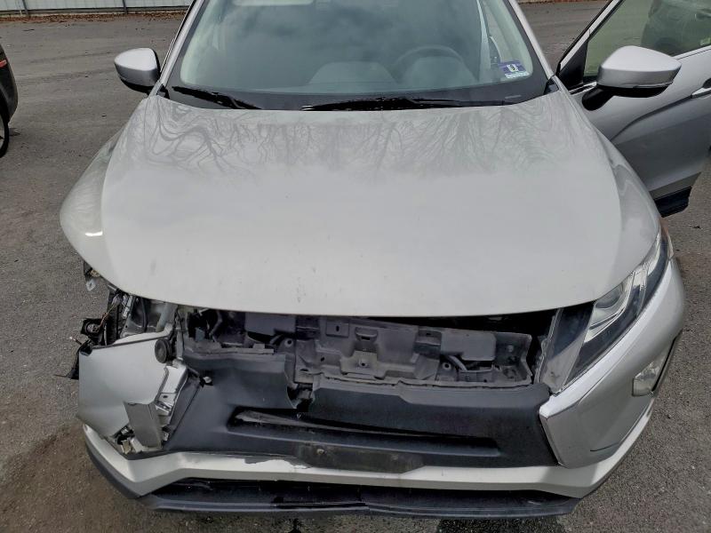 Фото 11 - MITSUBISHI ECLIPSE