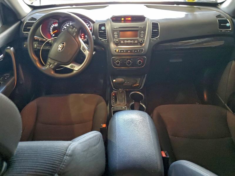 Фото 8 - KIA SORENTO