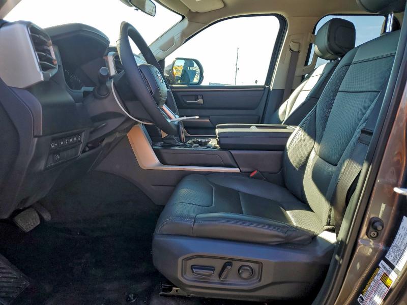 Фото 7 - TOYOTA TUNDRA