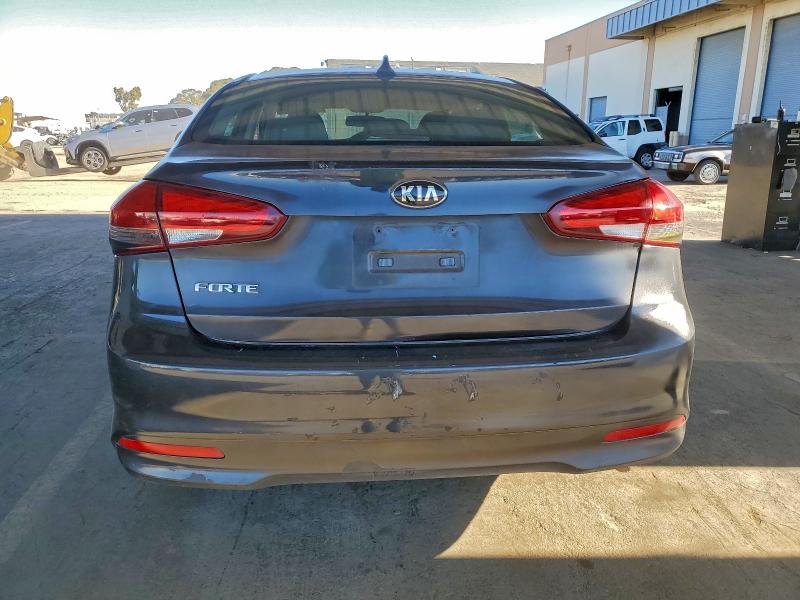 Фото 6 - KIA FORTE