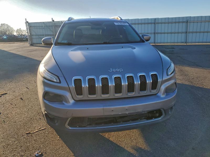 Фото 5 - JEEP GRAND CHER