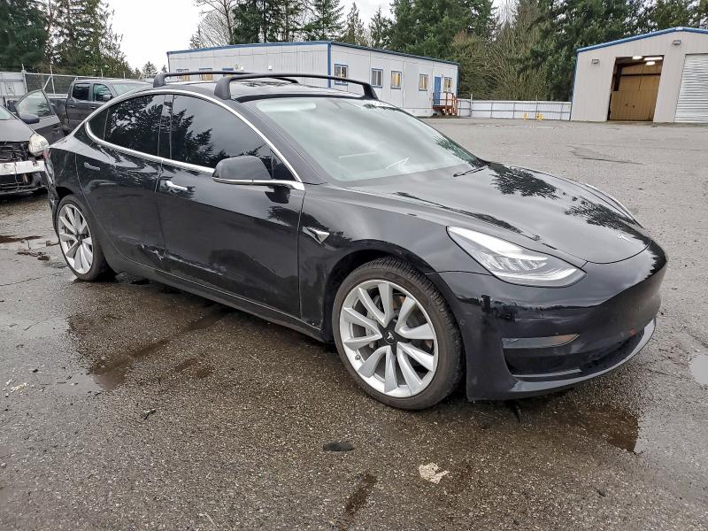 Фото 4 - TESLA MODEL 3