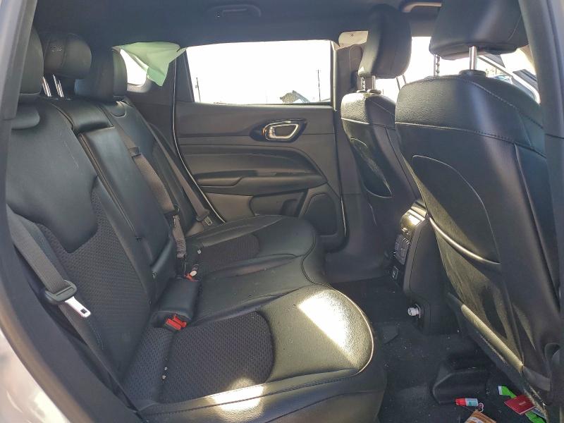 Фото 11 - JEEP COMPASS