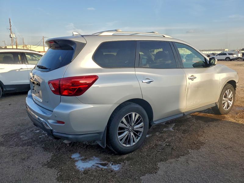 Фото 3 - NISSAN PATHFINDER