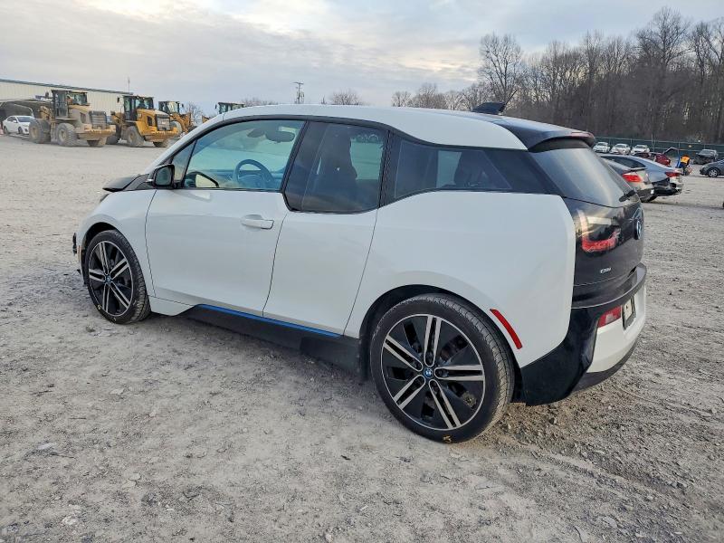 Фото 2 - BMW I SERIES