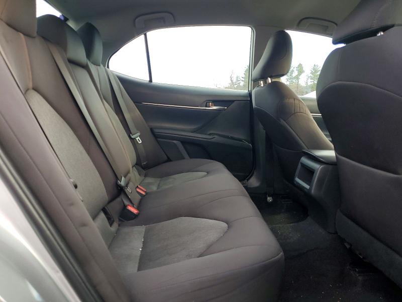 Фото 10 - TOYOTA CAMRY