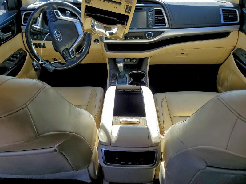 Фото 8 - TOYOTA HIGHLANDER