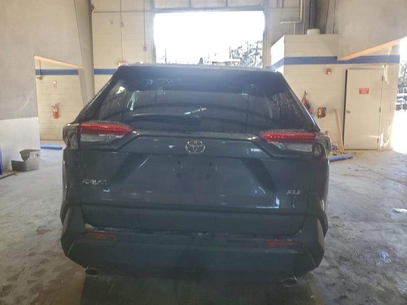 Фото 6 - TOYOTA RAV4