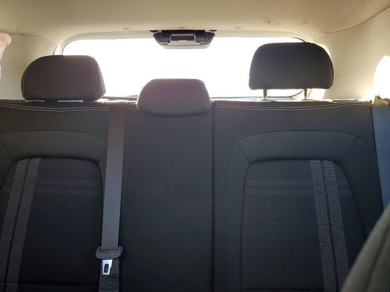 Фото 10 - HYUNDAI VENUE