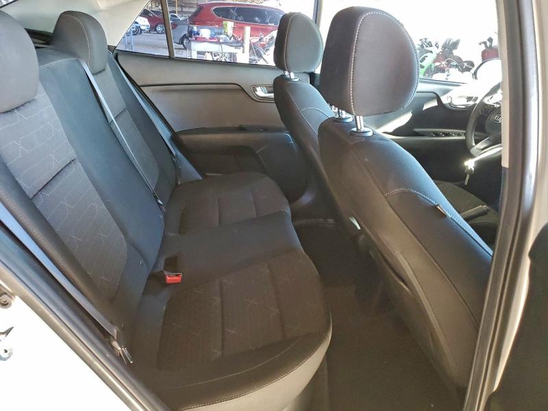 Фото 10 - KIA RIO