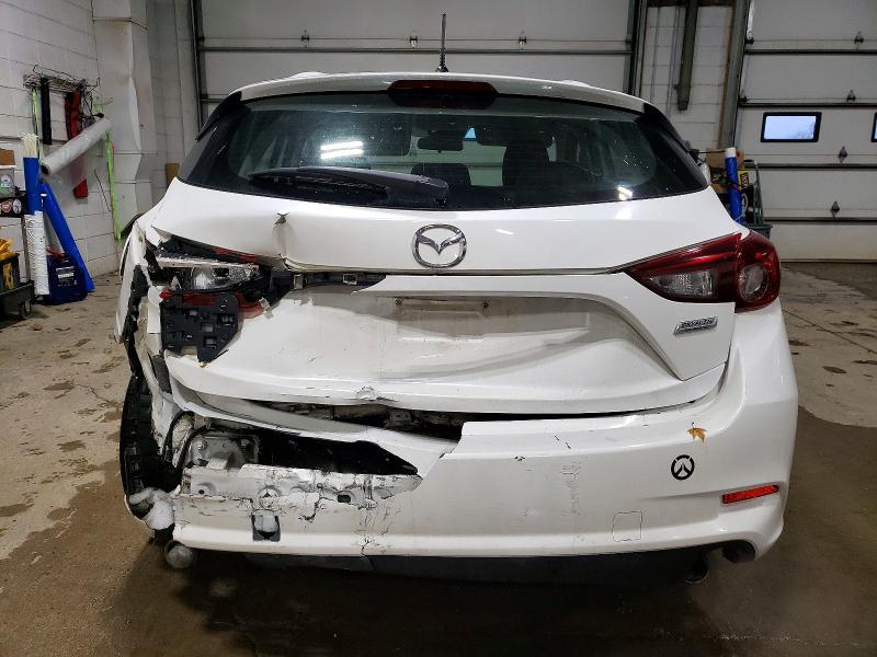 Фото 6 - MAZDA 3