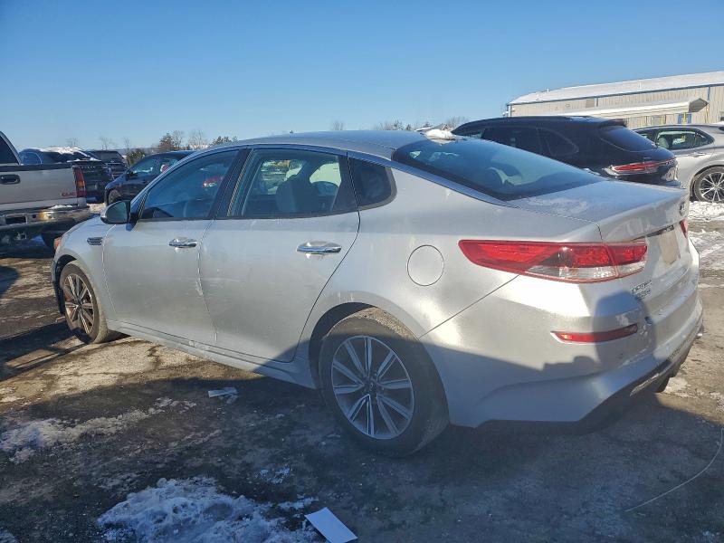 Фото 2 - KIA OPTIMA