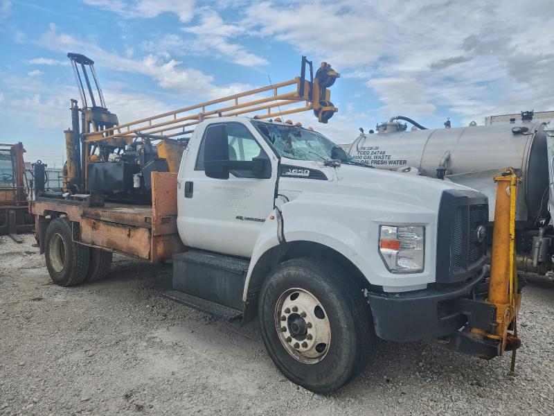 Фото 1 - FORD F650