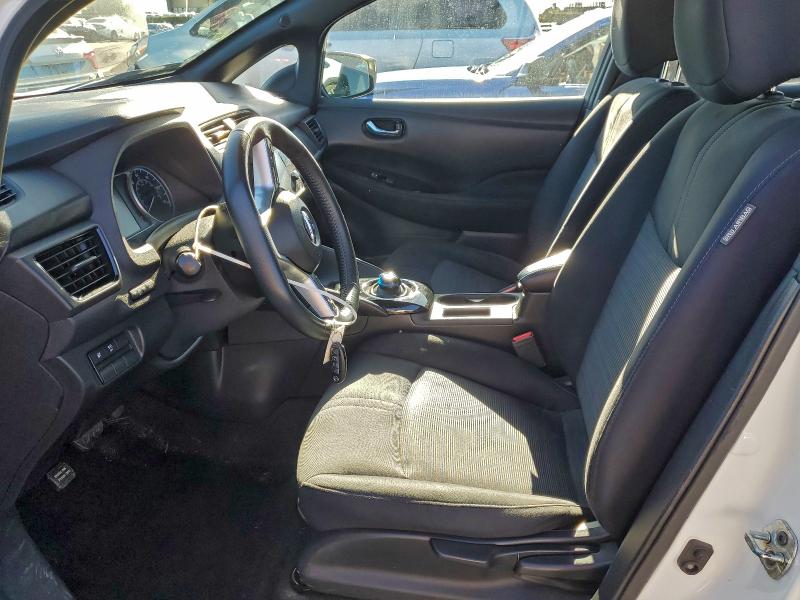 Фото 7 - NISSAN LEAF