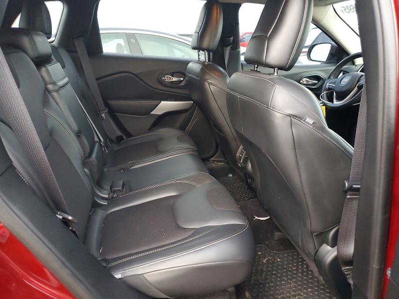 Фото 10 - JEEP GRAND CHER