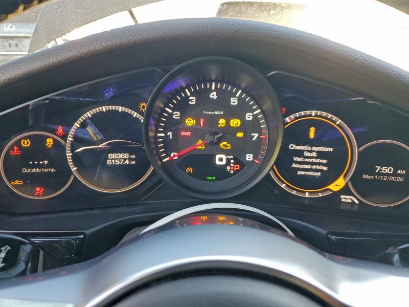 Фото 9 - PORSCHE PANAMERA