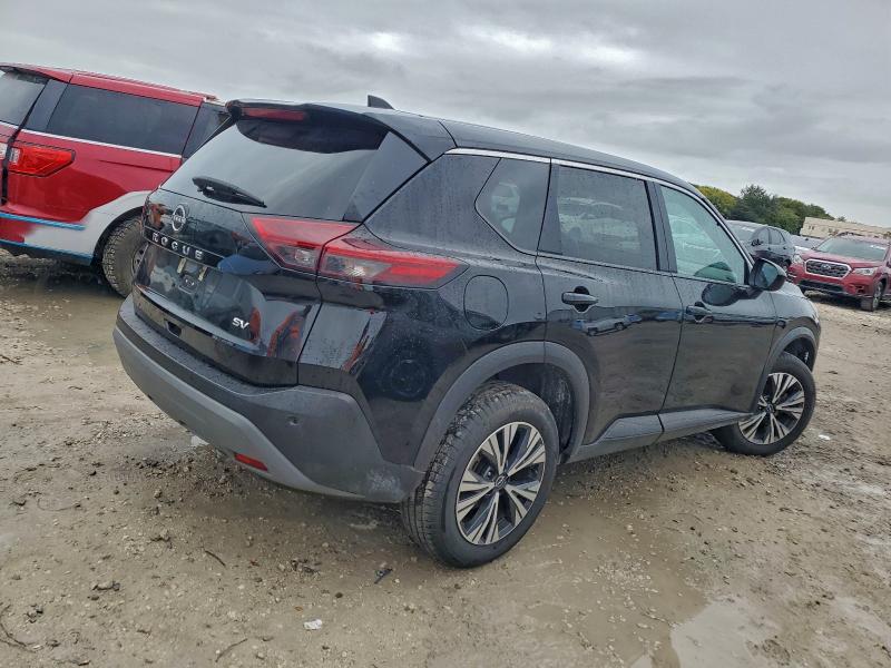 Фото 3 - NISSAN ROGUE