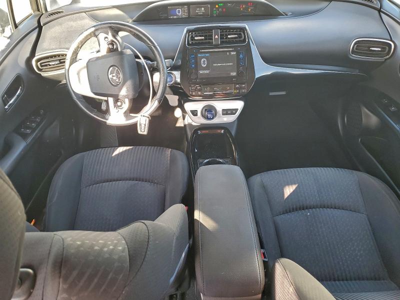 Фото 8 - TOYOTA PRIUS