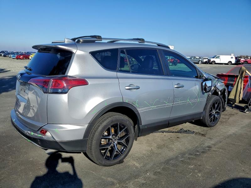 Фото 3 - TOYOTA RAV4