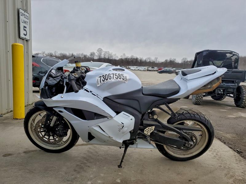 HONDA CBR CYCLE 2009