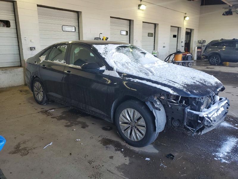 Фото 4 - VOLKSWAGEN JETTA