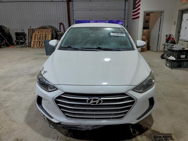 Фото 5 - HYUNDAI ELANTRA