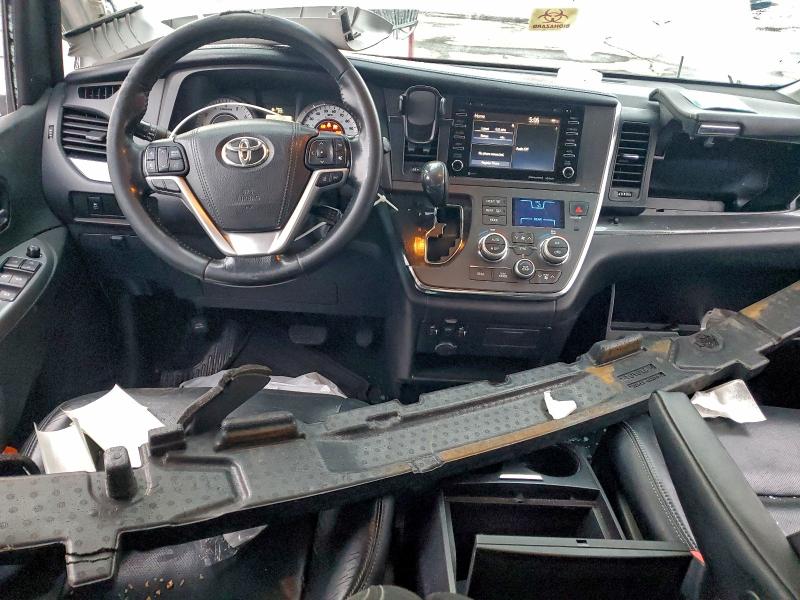 Фото 8 - TOYOTA SIENNA