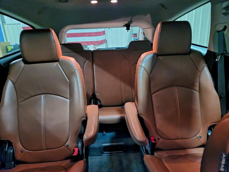 Фото 10 - CHEVROLET TRAVERSE