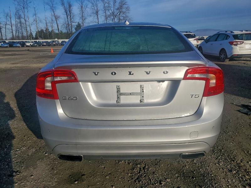 Фото 6 - VOLVO S60