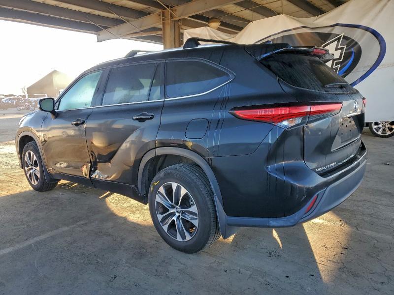 Фото 2 - TOYOTA HIGHLANDER