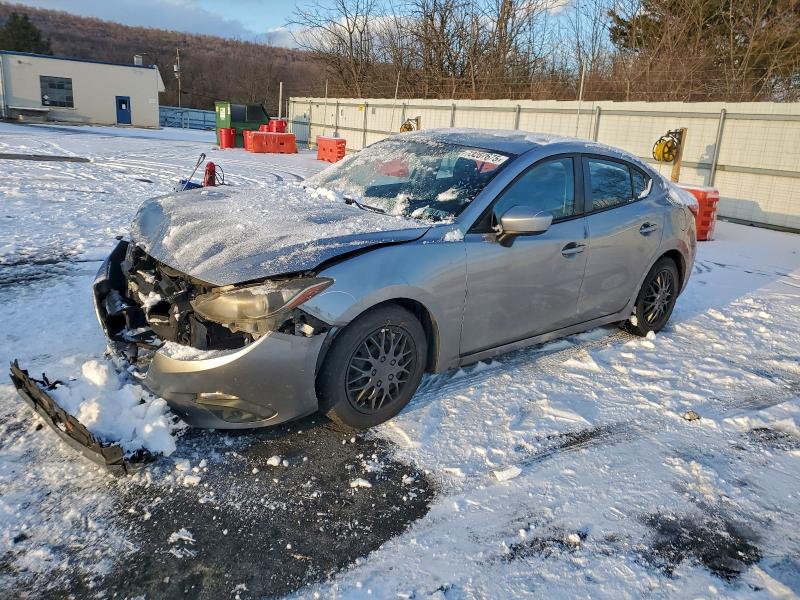 Фото 1 - MAZDA 3