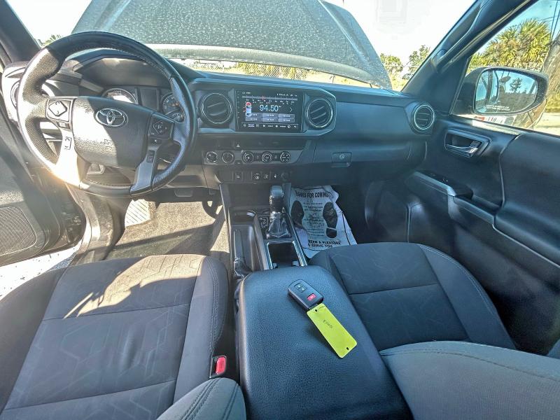 Фото 9 - TOYOTA TACOMA