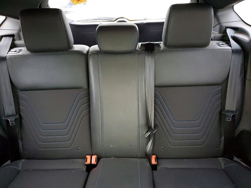 Фото 10 - FORD FOCUS