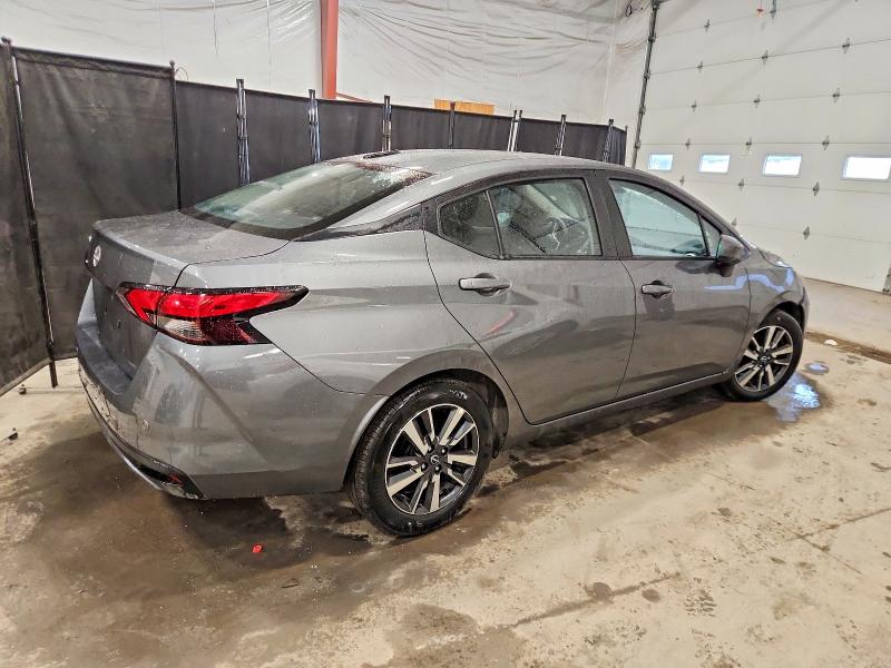 Фото 3 - NISSAN VERSA