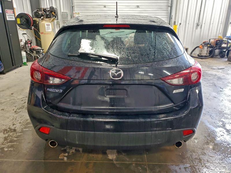 Фото 6 - MAZDA 3