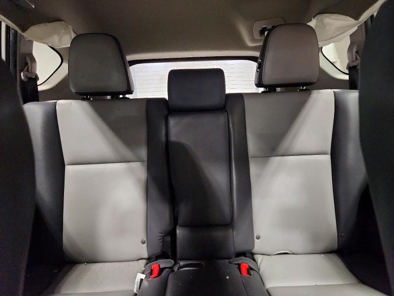 Фото 10 - TOYOTA RAV4