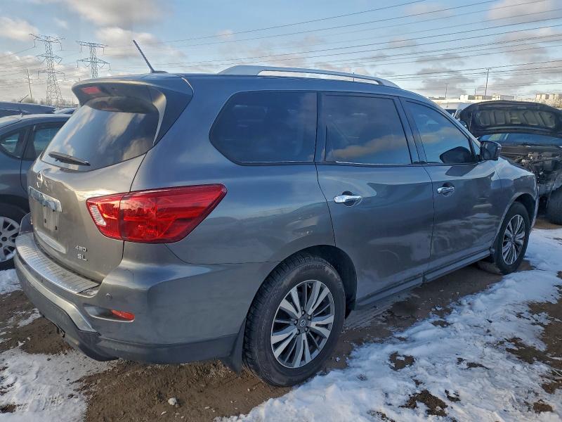 Фото 3 - NISSAN PATHFINDER