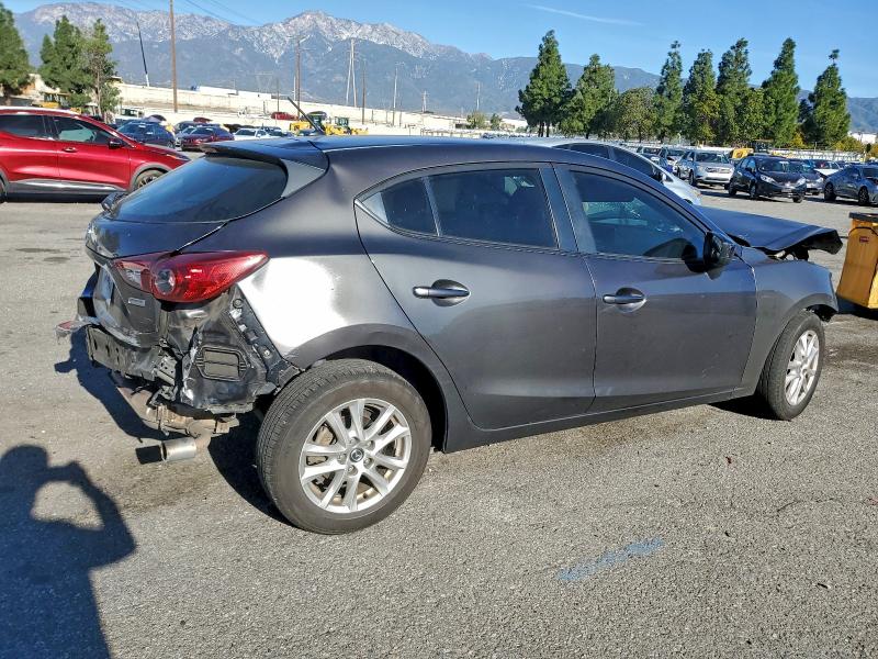 Фото 3 - MAZDA 3