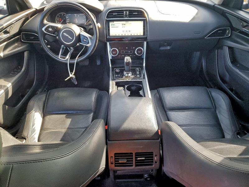 Фото 8 - JAGUAR XE