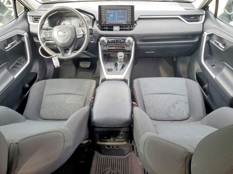 Фото 8 - TOYOTA RAV4