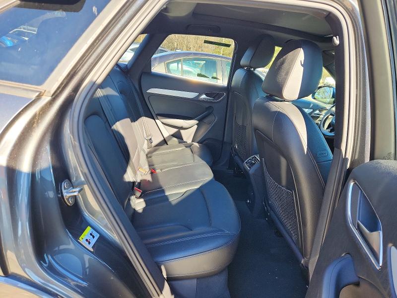 Фото 11 - AUDI Q3