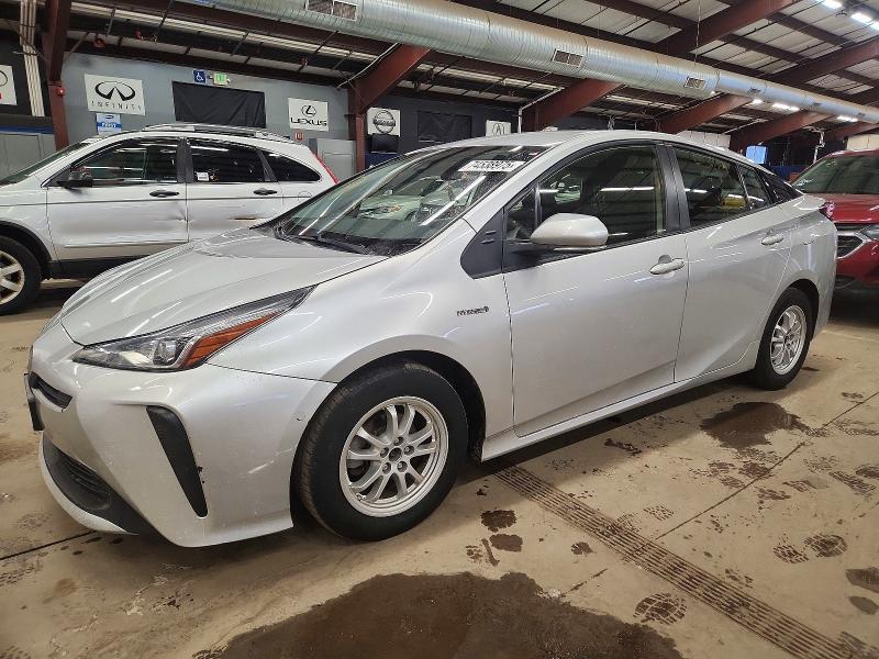 Фото 1 - TOYOTA PRIUS