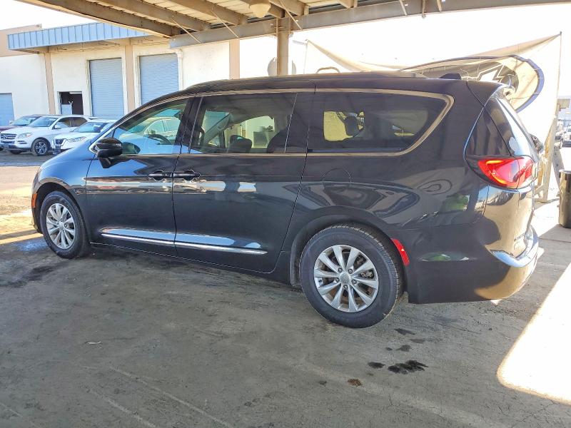 Фото 2 - CHRYSLER PACIFICA