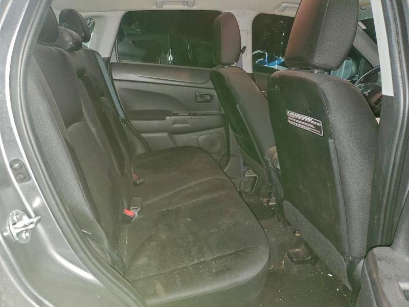 Фото 11 - MITSUBISHI OUTLANDER