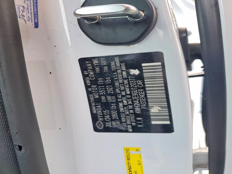 Фото 12 - HYUNDAI GENESIS