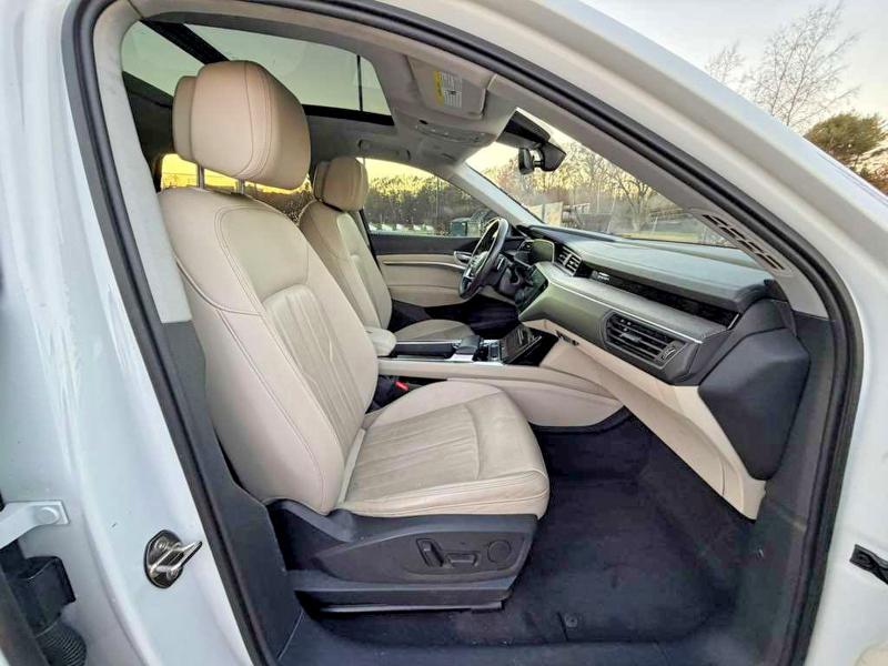 AUDI E-TRON 2021 VIN WA1AAAGE8MB010286