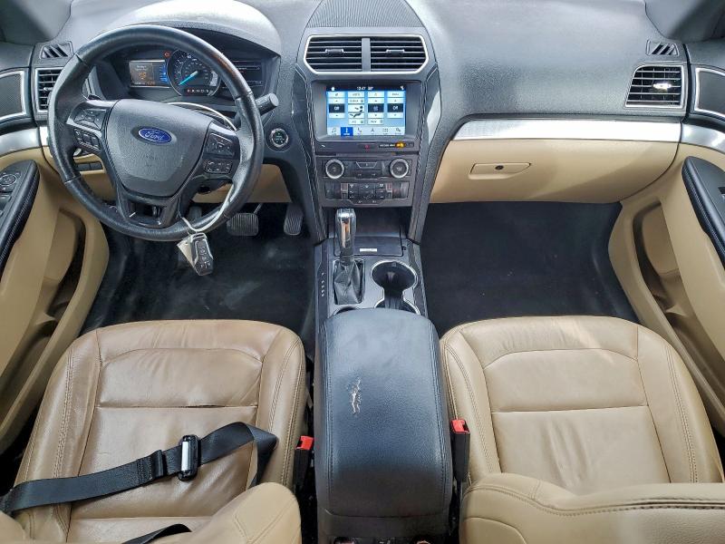 Фото 8 - FORD EXPLORER